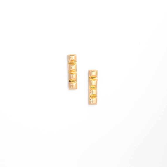 Vier Facettenohrstecker Eckige Ohrringe Sterling Silber Oder Vermeil Gold Skulpturales Handgefertigtes Paar Nvmbr Dcmbr Vier Facettenohrstecker Eckige Ohrringe Sterling Silber Oder Vermeil Gold Skulpturales Handgefertigtes Paar Nvmbr Dcmbr von NVMBRDCMBR
