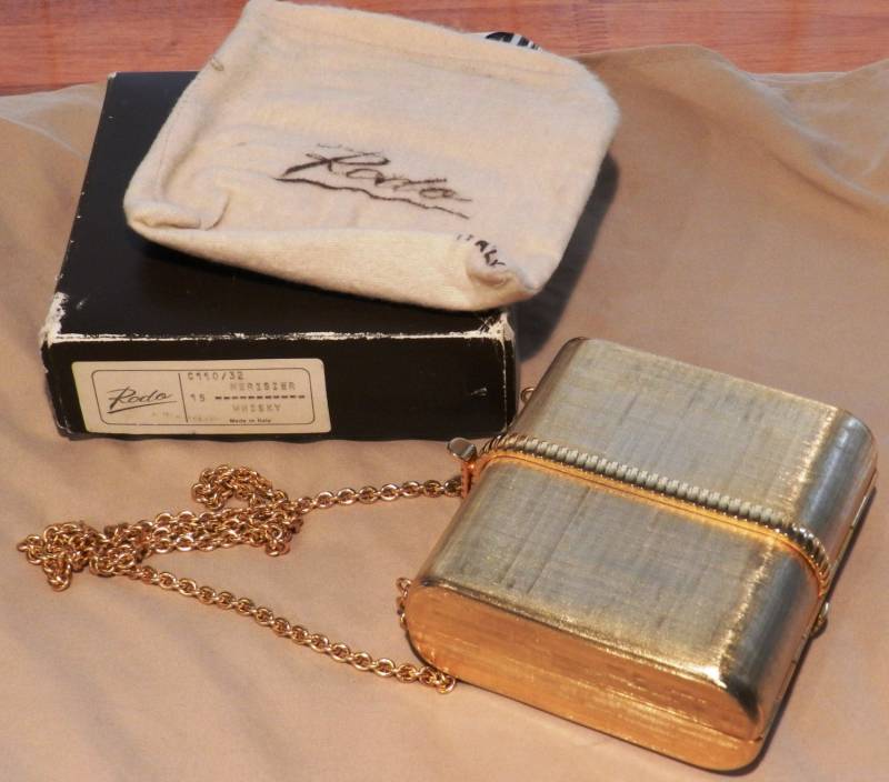 Vintage Rodo Gold Metall Abendtasche in Original Box Und Tasche 03566 Vintage Rodo Gold Metall Abendtasche in Original Box Und Tasche 03566 von NWAttic