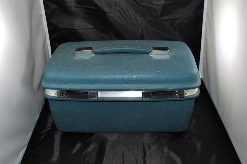 Vintage Samsonite Saturn Train Koffer Blau Mit Make-Up Tablett Und Spiegel No Key 03897 Vintage Samsonite Saturn Train Koffer Blau Mit Make-Up Tablett Und Spiegel No Key 03897 von NWAttic