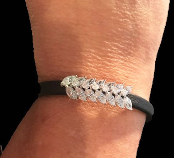 Kristall Art Deco Blatt Armband Verstellbares Schwarzes Lederband Kristall Art Deco Blatt Armband Verstellbares Schwarzes Lederband von NYFashionAccessories