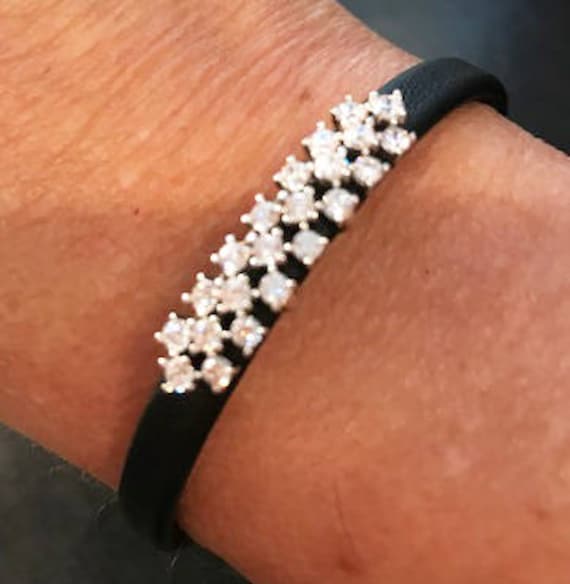 Kristall Gesicht Schwarzes Leder Armband Verstellbare Grösse von NYFashionAccessories