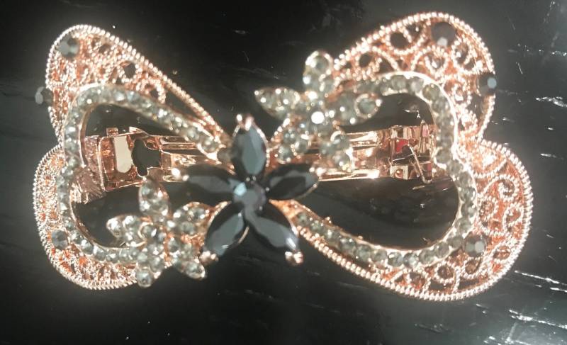 Neu Rosegold Mit Rauchgrau & Schwarzem Kristall Schmetterling 2'' Haarspange - Hebelrücken Neu Rosegold Mit Rauchgrau & Schwarzem Kristall Schmetterling 2'' Haarspange - Hebelrücken von NYFashionAccessories
