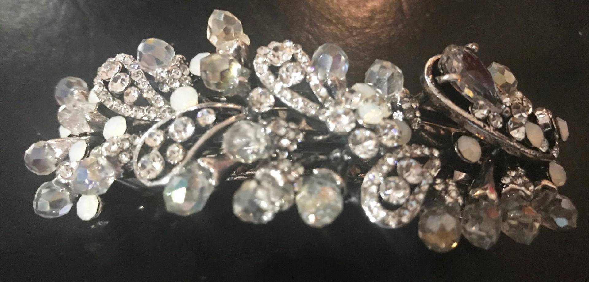 Neue Antike Silber Verkrustet Strass Mit Kristallen Und Opalen 3 1/2 "' Haarspange von NYFashionAccessories