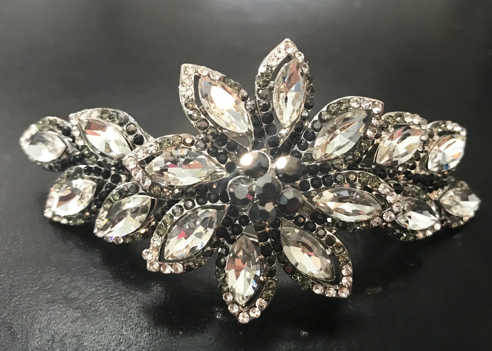 Neue Art-Deco-Antik Silber Mit Kristall 3 1/2 "' Haarspange - Brisur von NYFashionAccessories