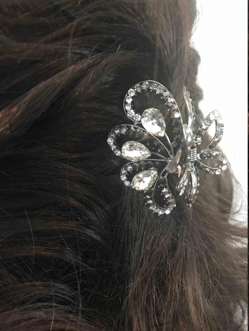 Neue Atemberaubende Silber Multi Crystal & Black Strass 2'' Haarklemme Neue Atemberaubende Silber Multi Crystal & Black Strass 2'' Haarklemme von NYFashionAccessories