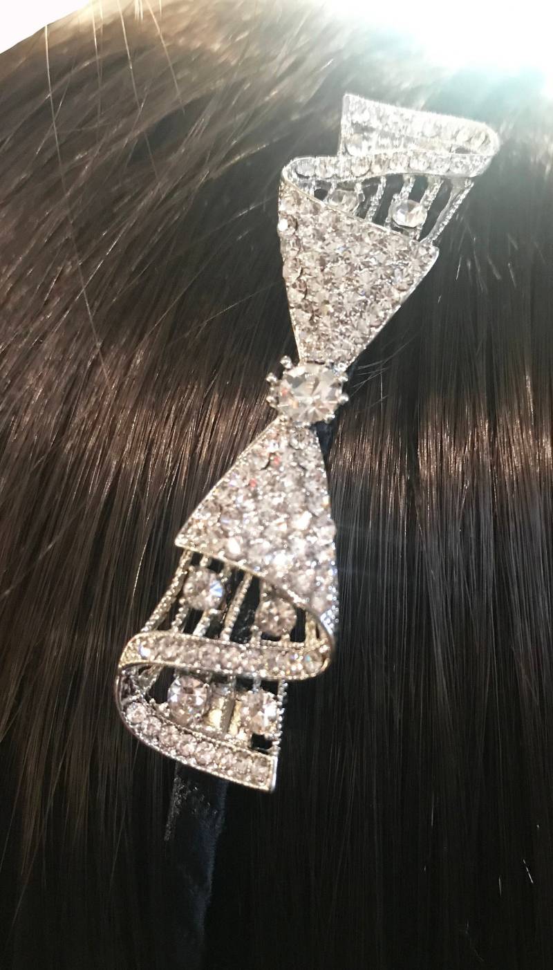 Neue Atemberaubende Silberschleife Mit Klarem Kristallschleifen-stirnband von NYFashionAccessories