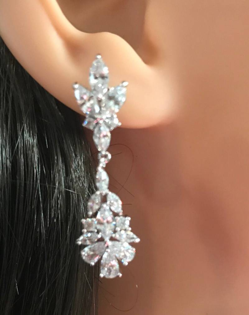 Neue Cz A Kristall & Strass Kronleuchter 1 1/2 "' Oval Ohrring von NYFashionAccessories