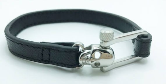 Neue Herren Schwarz Lederarmband Mit Silber Totenkopf Verschluss Neue Herren Schwarz Lederarmband Mit Silber Totenkopf Verschluss von NYFashionAccessories