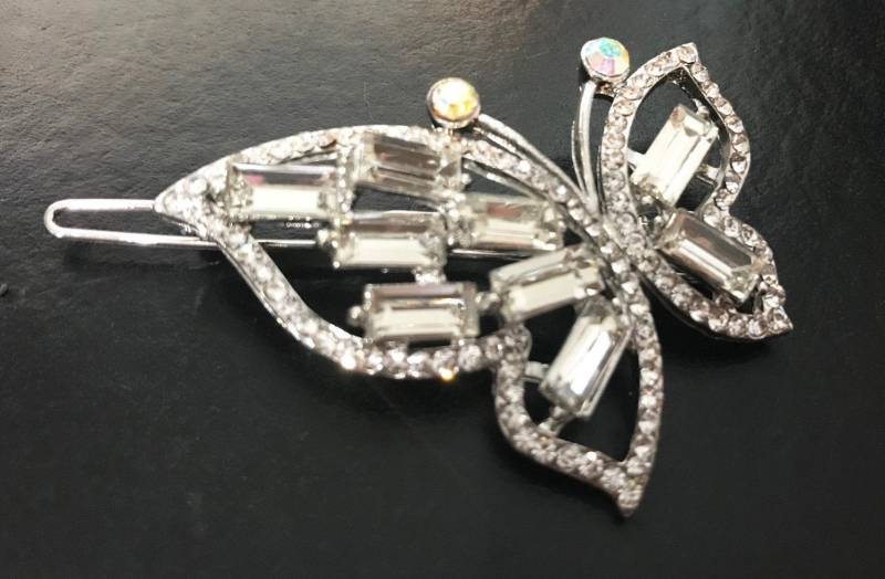 Neue Klare Kristall & Strass Schmetterling 2 1/2'' Haarspange Neue Klare Kristall & Strass Schmetterling 2 1/2'' Haarspange von NYFashionAccessories