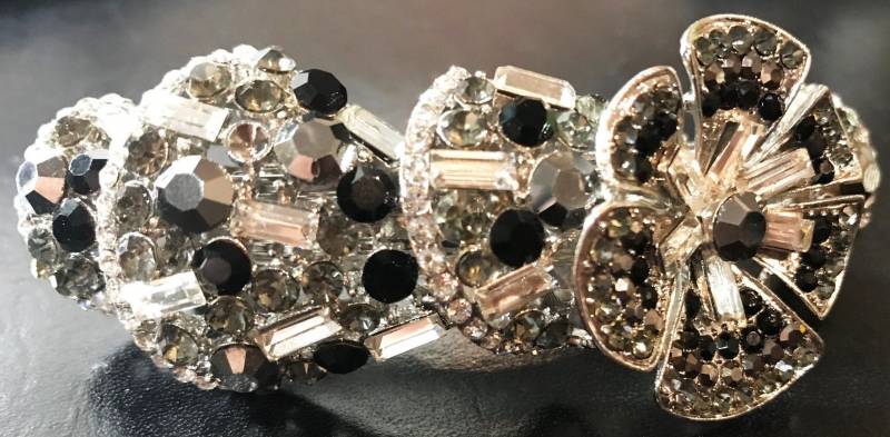 Neue Multi Form Schwarz & Klar Cluster Kristall Silber Metall Floral 4 "' Haarspange Neue Multi Form Schwarz & Klar Cluster Kristall Silber Metall Floral 4 "' Haarspange von NYFashionAccessories