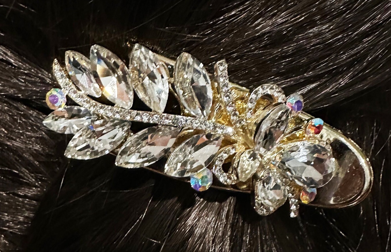 Neues Gold Mit Klarem Und Irisierendem Kristall 3 1/2 "' Krokodilklemme von NYFashionAccessories