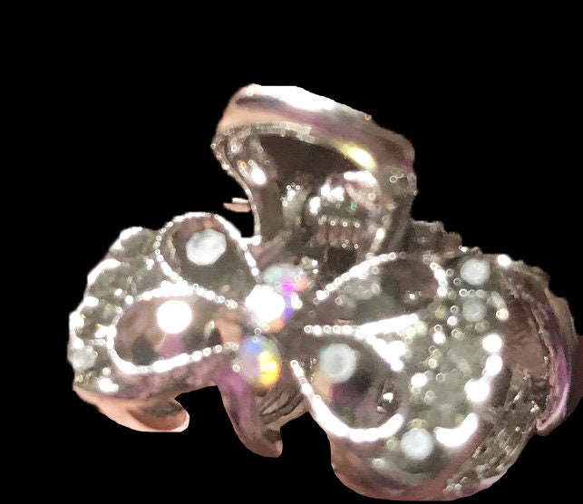 Neues Kleines Silber Mit Klaren Irisierenden Kristallen 3/4 "' Hair Claw Clip Neues Kleines Silber Mit Klaren Irisierenden Kristallen 3/4 "' Hair Claw Clip von NYFashionAccessories