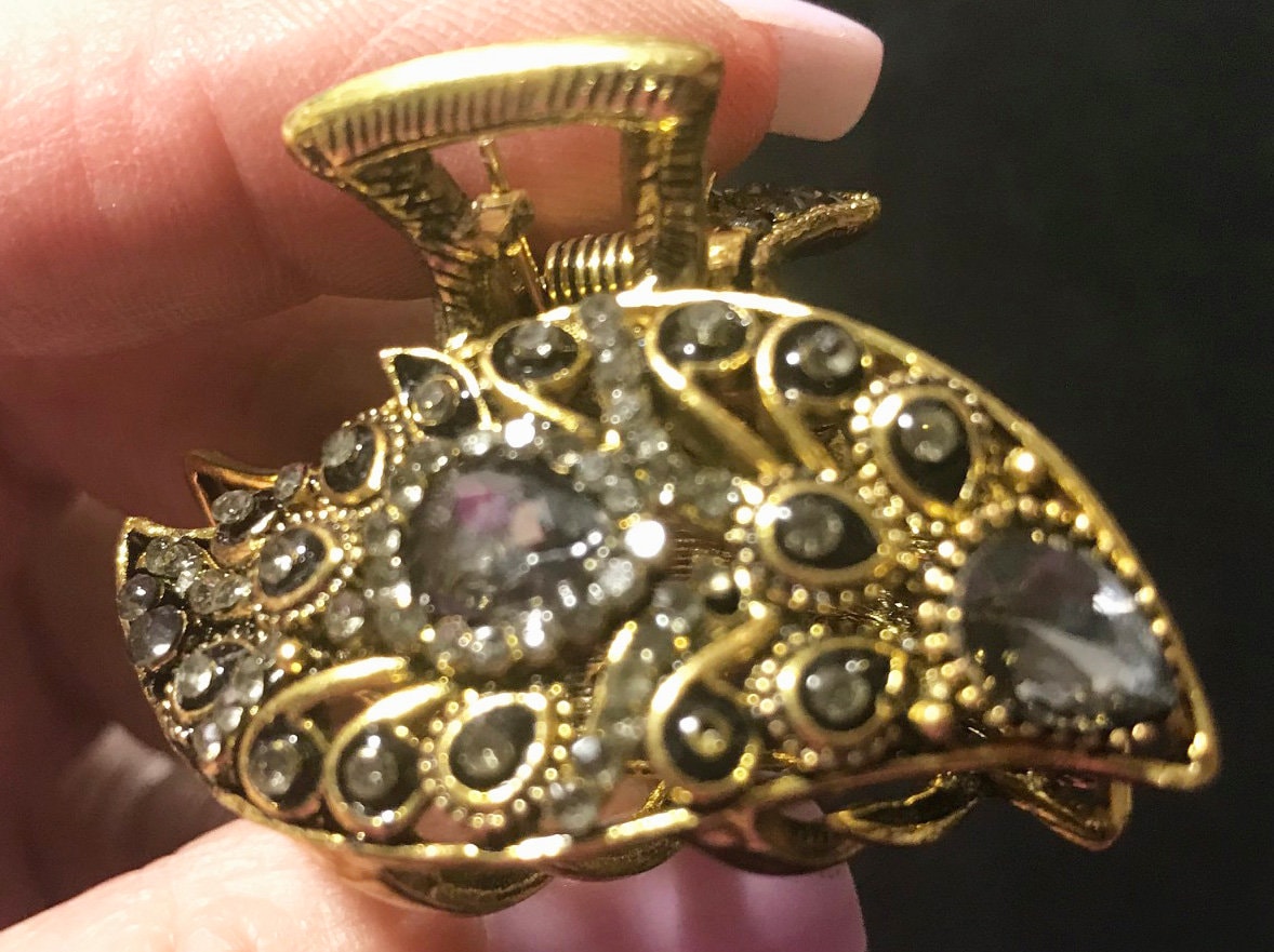 New Gold Swirl Mit Rauch Grau Und Strass Kristall 1 1/2 "' Klauen Clip von NYFashionAccessories