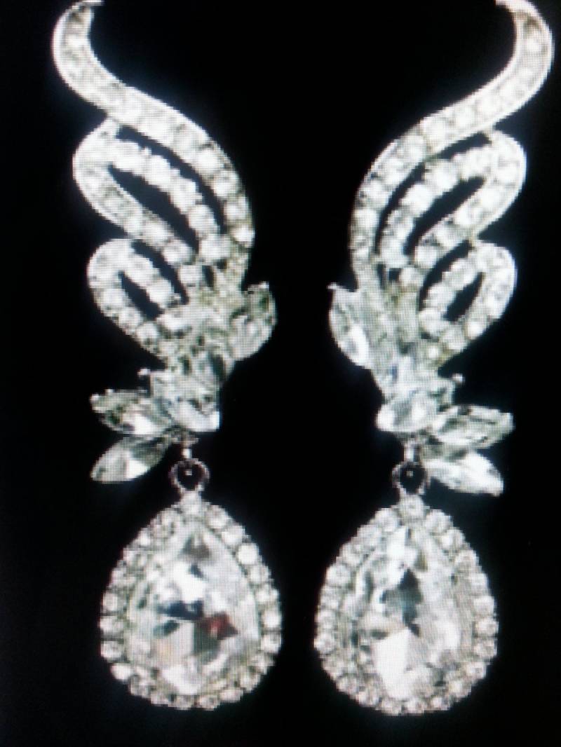 New Gorgeous Ultimate Bridal Pear Shape Austrian Cz A Kristall Kronleuchter 2 1/2'' L Statement Pierced Ohrringe von NYFashionAccessories