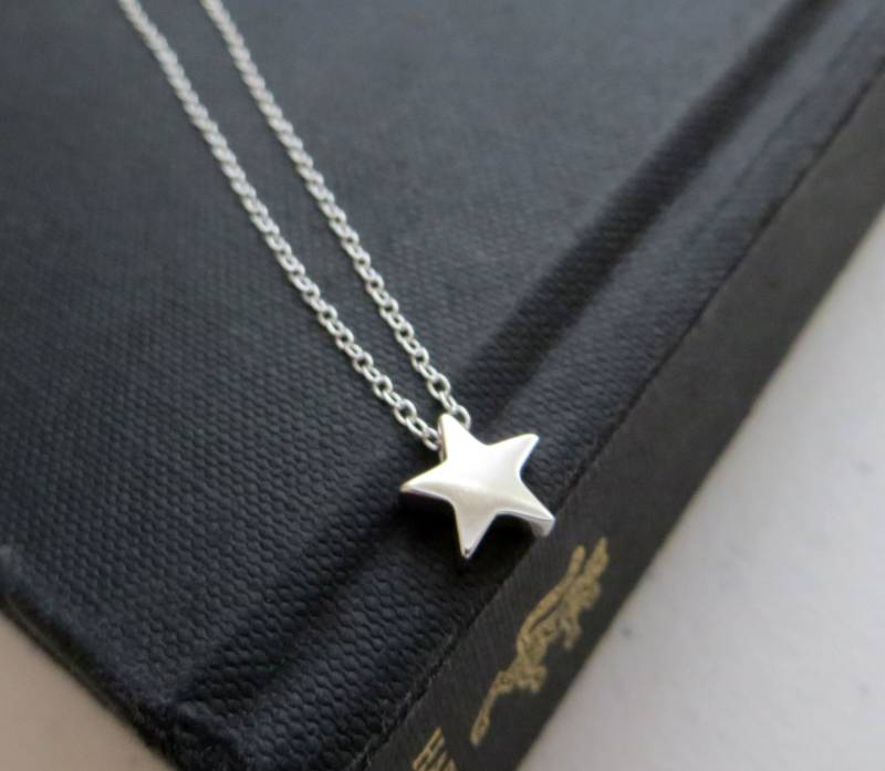 Zierliche Sternkette // Sterling Silber Kleiner Stern Als Anhänger Nymetals Tween Girl Teenager Schmuck von NYmetals