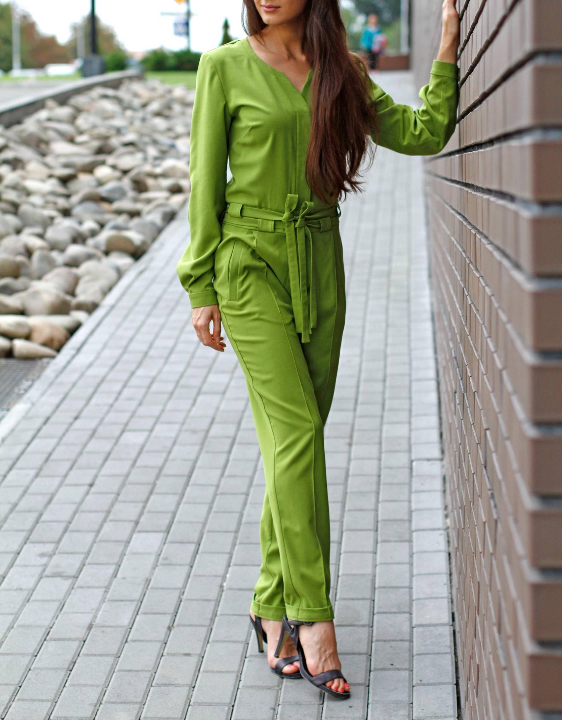 Grüner Formeller Overall Für Frauen Elegante Hochzeitsgast Kleidung Schicker Stilvoller Abschlussball Strampler Damen Langarm Jumpsuit Outfit von NZLook