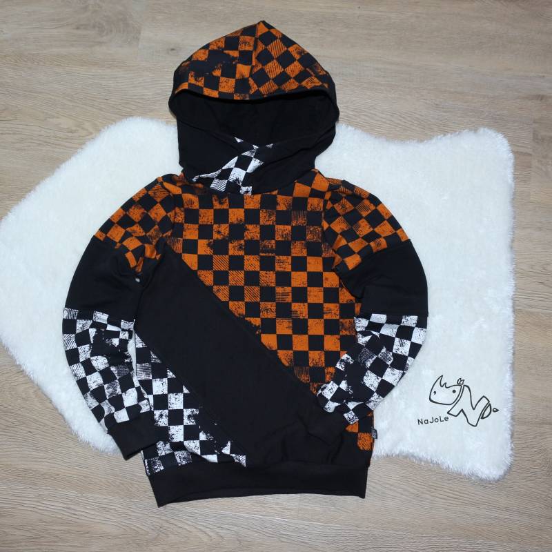 Hoodie Für Jungs Mit Kapuze in Größe 134 Karomuster Schwarz Weiß Und Rost Kombiniert Schlichtem von NaJoLe