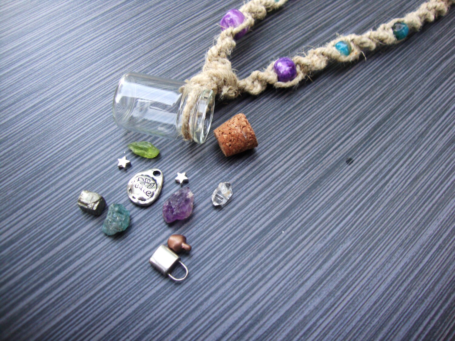 Benutzerdefinierte Hanf Und Glas Halskette von NaTuRaLLyMYsTiCaL