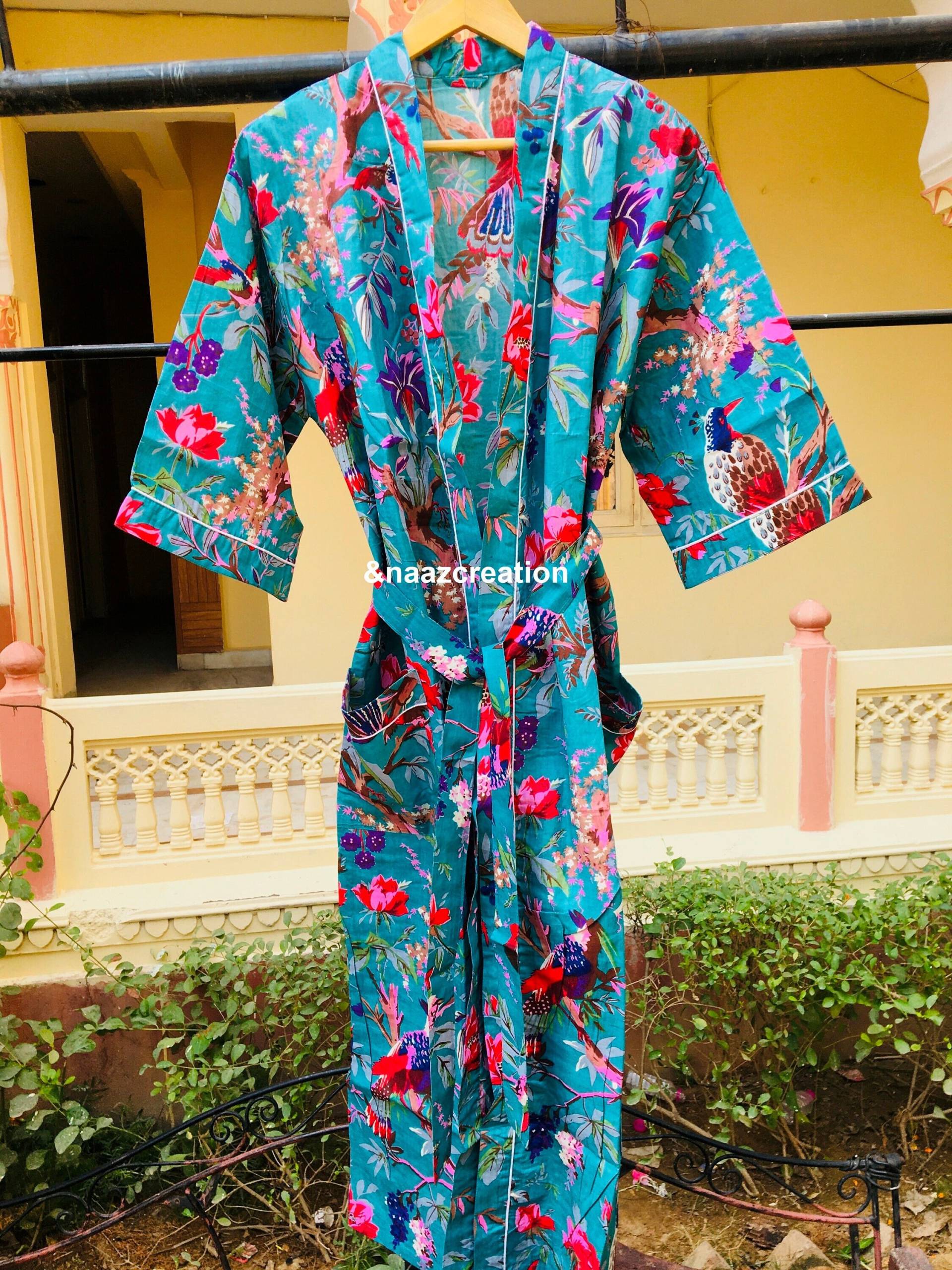 Vogel-Druck-Blumen-Baumwoll-Kimono-Roben, Bedruckter Kimono, Weiche Und Bequeme Bademäntel, Wickelkleid, Haus-Mantel-Robe-Geschenk Für Sie von Naazcreation