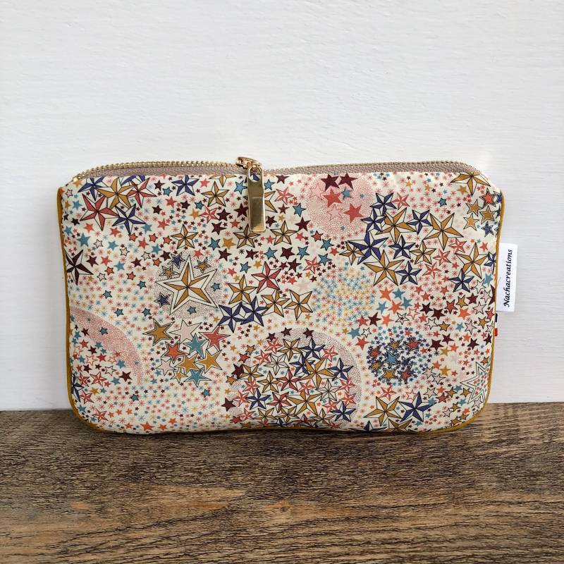 Fleece-Handytasche. Mehrfarbiger Freiheitsbeutel Adelajda. Geschenk Des Lehrers Fleece-Handytasche. Mehrfarbiger Freiheitsbeutel Adelajda. Geschenk Des Lehrers von Nachacreations