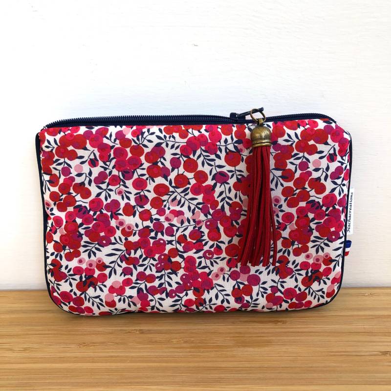 Fleecebeutel in Liberty-Rot. Handytasche. Liberty Wiltshire Rot. Make-Up-Beutel. Lehrergeschenk Fleecebeutel in Liberty-Rot. Handytasche. Liberty Wiltshire Rot. Make-Up-Beutel. Lehrergeschenk von Nachacreations