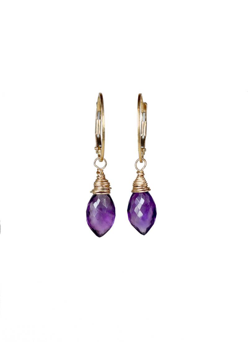 Feine Facettierte Amethyst Ohrringefebruar Geburtstag Geburtsstein Geschenkideebraut Ohrringeechter Lila Amethysturlaubdatum Feine Facettierte Amethyst Ohrringefebruar Geburtstag Geburtsstein Geschenkideebraut Ohrringeechter Lila Amethysturlaubdatum von NadeanDesigns