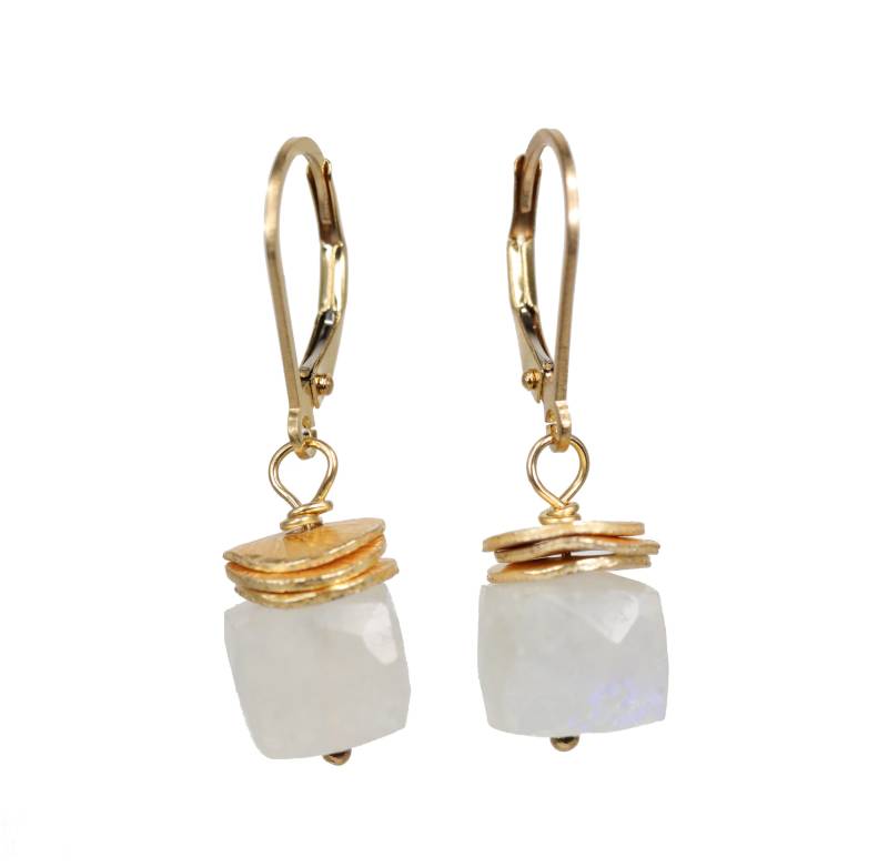 Regenbogen Mondstein Facettiert Edelstein Gold Ohrringejuni Geburtsstein Geschenkidee Für Sie Schlicht Modern Elegant Hochzeiturlaubweihnachten Regenbogen Mondstein Facettiert Edelstein Gold Ohrringejuni Geburtsstein Geschenkidee Für Sie Schlicht Modern Elegant Hochzeiturlaubweihnachten von NadeanDesigns