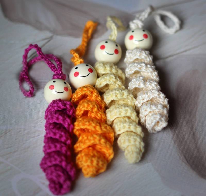 Glückswurm Paar - Zwei Glücksbringer Anhänger/Lustige Geschenke Und Gute Laune Geschenk Kleine Zum Verschenken von NadelliebeVonAnna