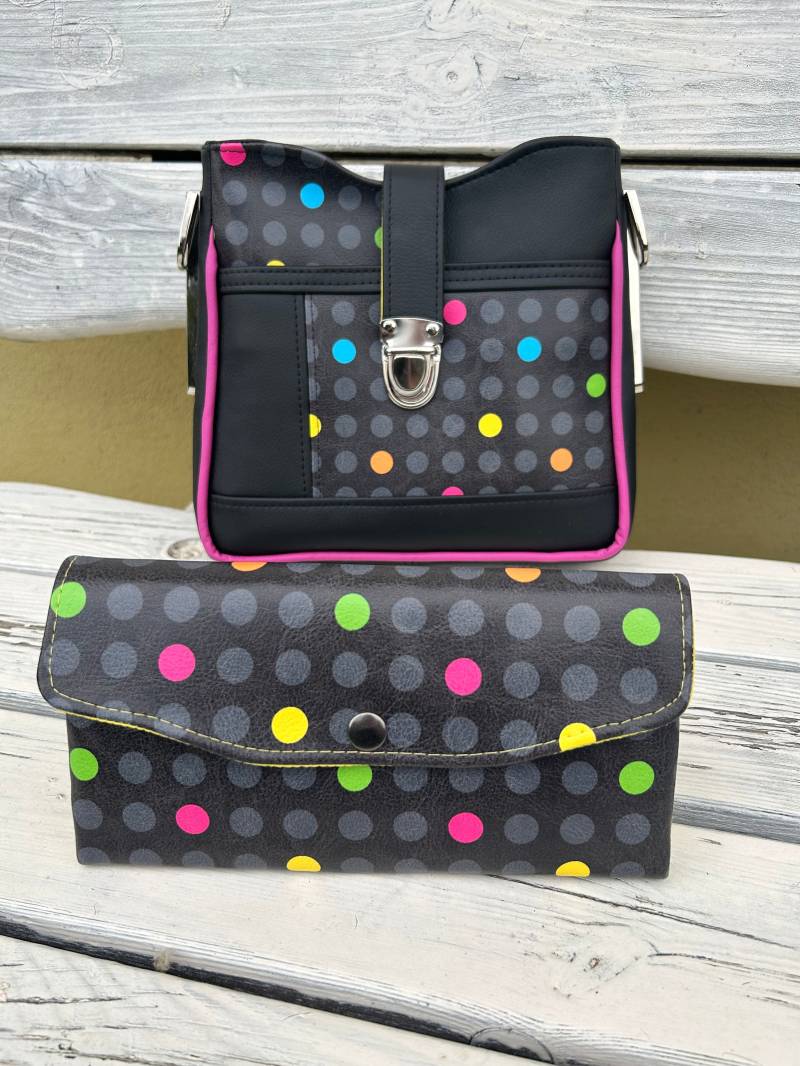 Handmade Set Aus Tasche Und Geldbörse Handmade Set Aus Tasche Und Geldbörse von NadelspielbyAlex