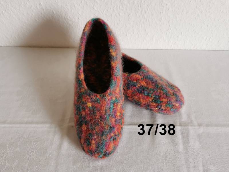 Filzpuschen Gr. 37/38, Filzschuhe, Hüttenschuhe, Schuhe Gefilzt Filzpuschen Gr. 37/38, Filzschuhe, Hüttenschuhe, Schuhe Gefilzt von Nadelspielereien