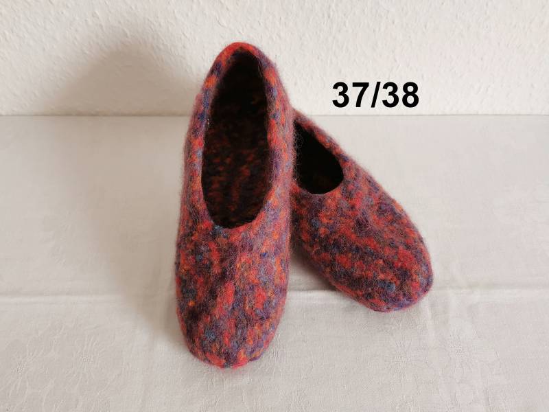 Warme Filzpuschen Mit Latexsohle, Gr. 37/38 Warme Filzpuschen Mit Latexsohle, Gr. 37/38 von Nadelspielereien