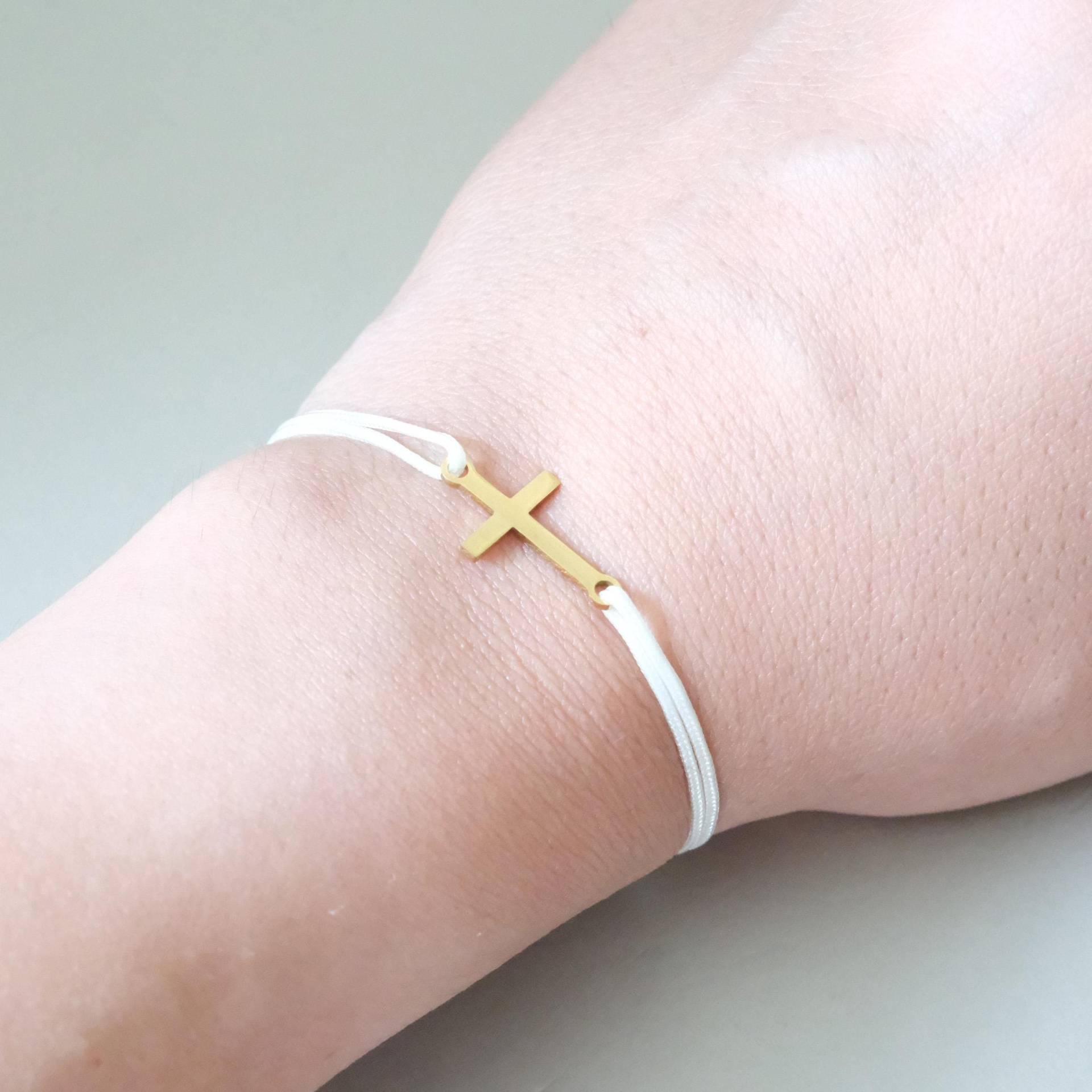 Kreuz Armband - Edelstahl Anhänger in Gold Oder Silber Verstellbares Makramee Band 26 Farben Christliches Symbolarmband Kreuz Armband - Edelstahl Anhänger in Gold Oder Silber Verstellbares Makramee Band 26 Farben Christliches Symbolarmband von NadiaHandicrafts