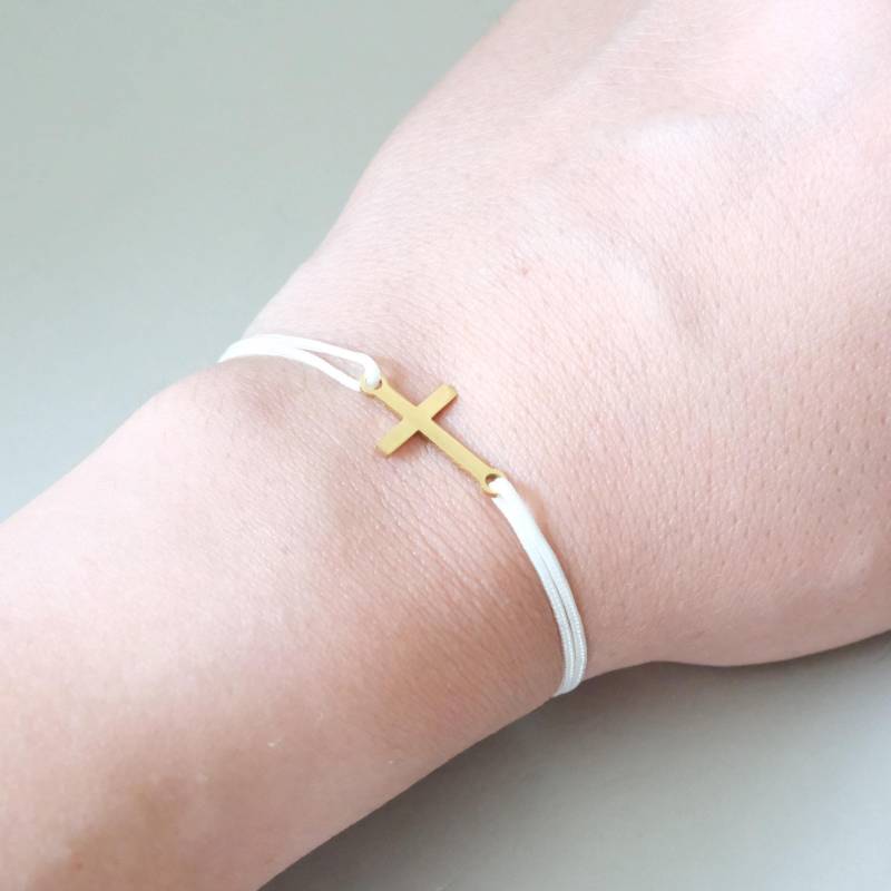 Kreuz Armband - Edelstahl Anhänger in Gold Oder Silber Verstellbares Makramee Band 26 Farben Christliches Symbolarmband Kreuz Armband - Edelstahl Anhänger in Gold Oder Silber Verstellbares Makramee Band 26 Farben Christliches Symbolarmband von NadiaHandicrafts