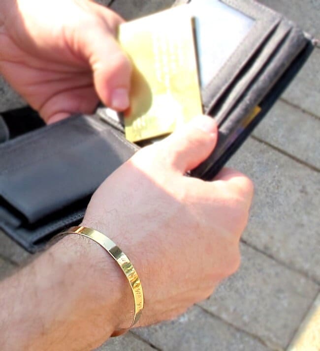 Personalisiertes Herren Gold Manschette Armband Jubiläum Geschenk Für Ihn Individuelle Gravur Armreif Männer Weihnachten Mann Filled Einstellbar von NadinGlassico