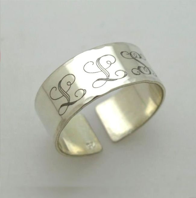 Monogramm-Gravur Ring - Silberschmuck von NadinRings
