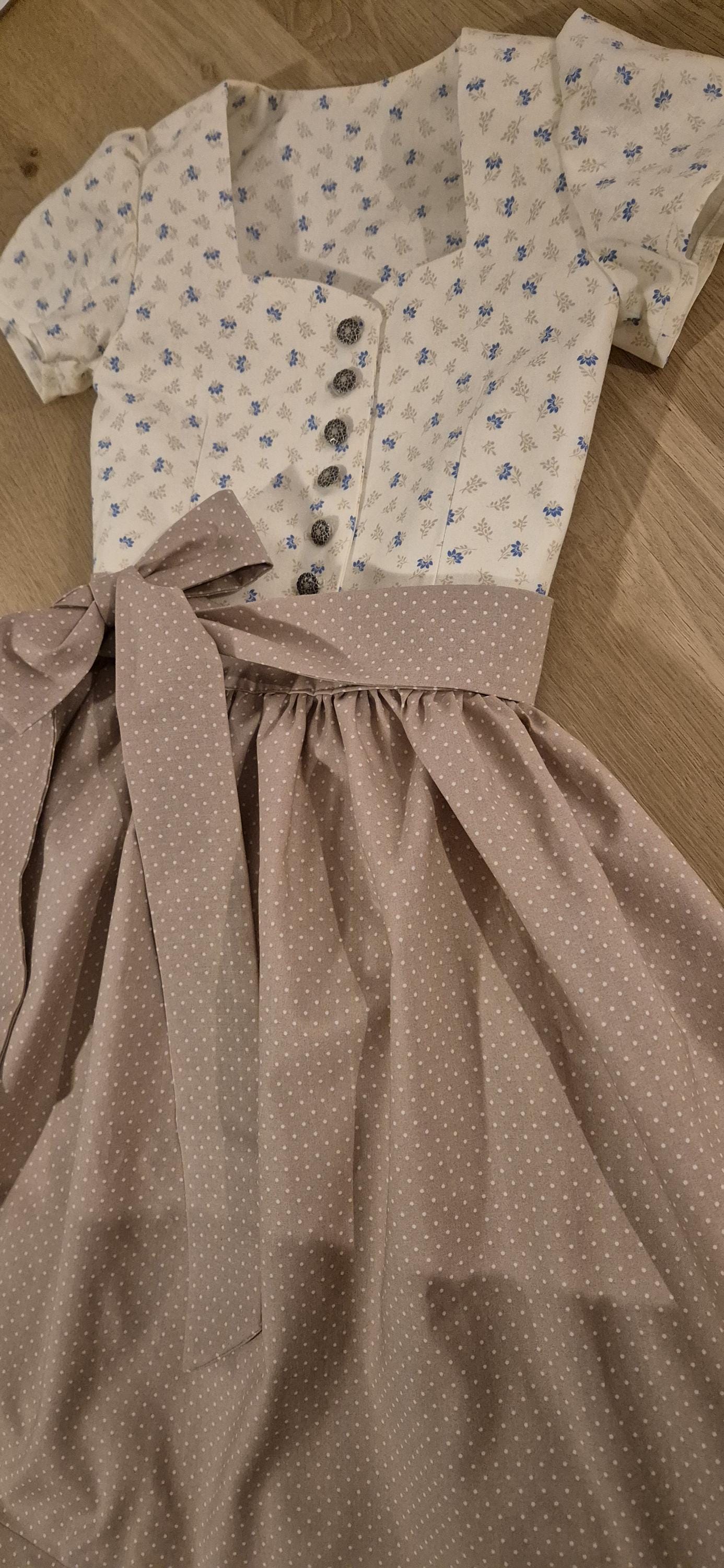 Cremefarben Kinderdirndl von NadineWidmann