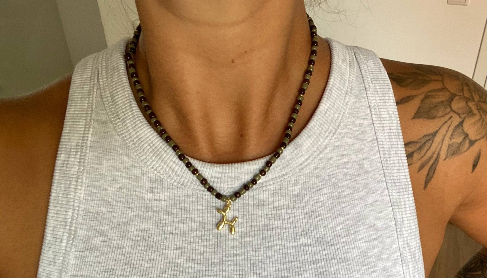 Perlenkette Mit Hundeanhänger in Ballonoptik von NadlsUnikate