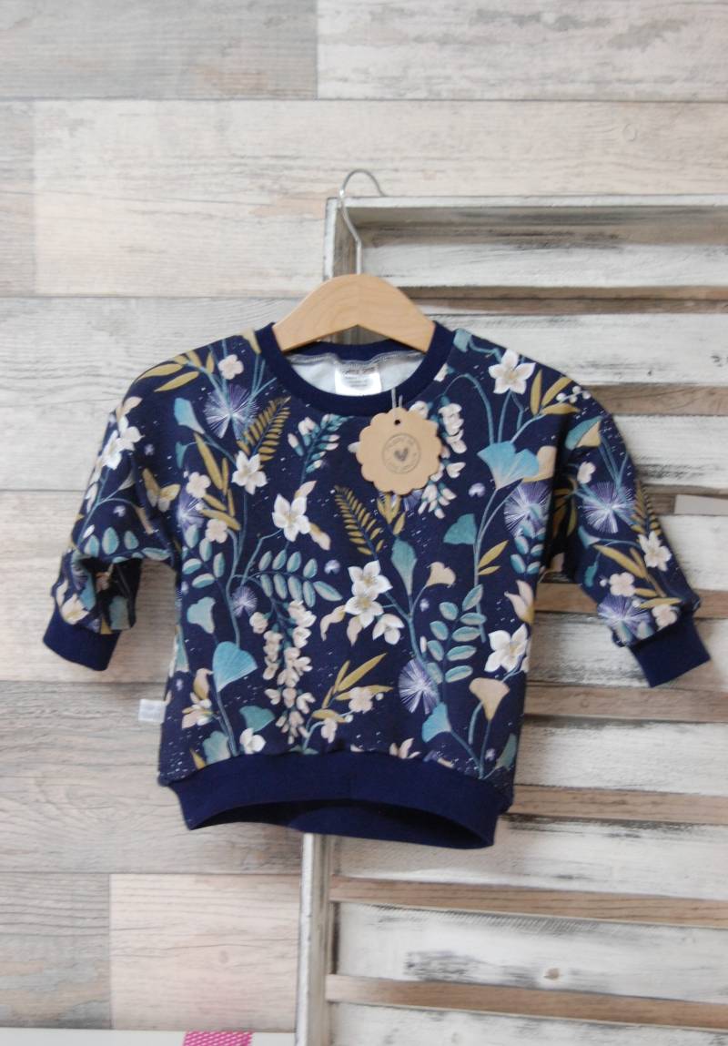 Oversized Sweater Blumenranke von NaeffisShop