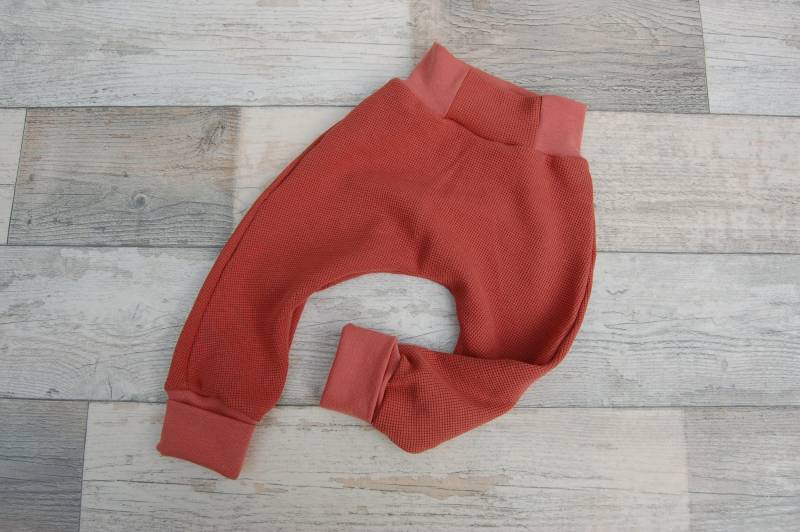 Pumphose Aus Waffeljersey Sandsteinrot von NaeffisShop