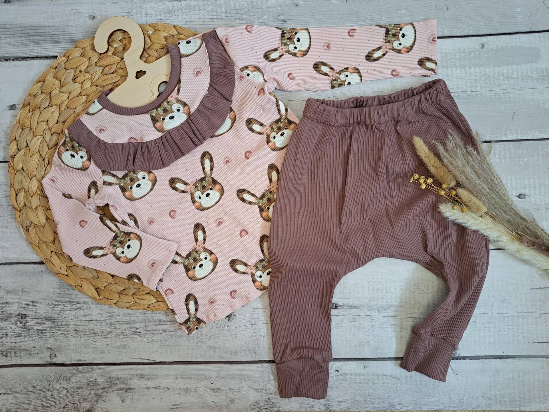 Babyset Mädchen Häschen Gr. 74, Slim Harem Hose Und Rüschenshirt von Naehfloeckchen