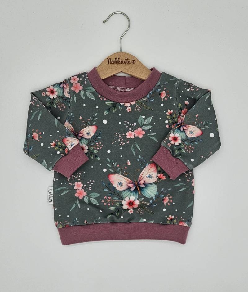 Pullover // Sweater "Schmetterling" Frühchenkleidung Eigenproduktion von NaehkuestebyChantal