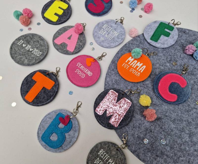 Individueller Filzanhänger Mit Namen - Rund Personalisiertes Geschenk Für Schulstart, Kita, Rucksack & Schlüsselbund Handgemacht von NaehstenliebeDE