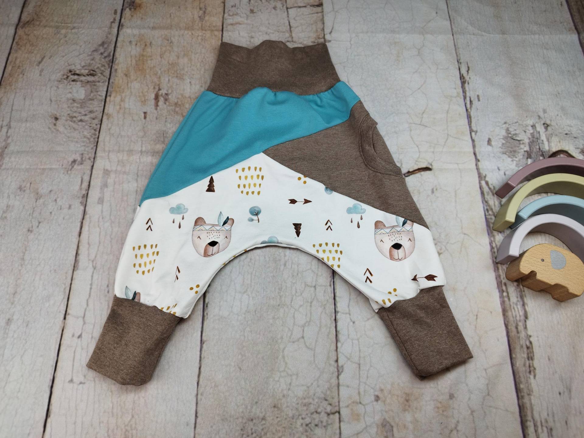 Gr. 68/74, Pumphose Mit Teilung, Teddy Boho, Braun von NaehtanteChristina