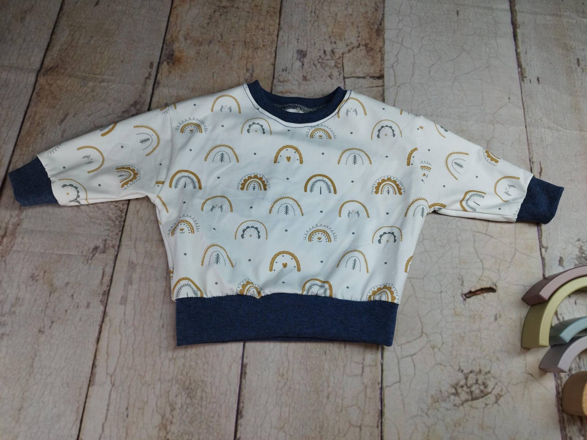 Gr. 86, Oversize-Pulli, Pullover, Regenbogen, Blau von NaehtanteChristina