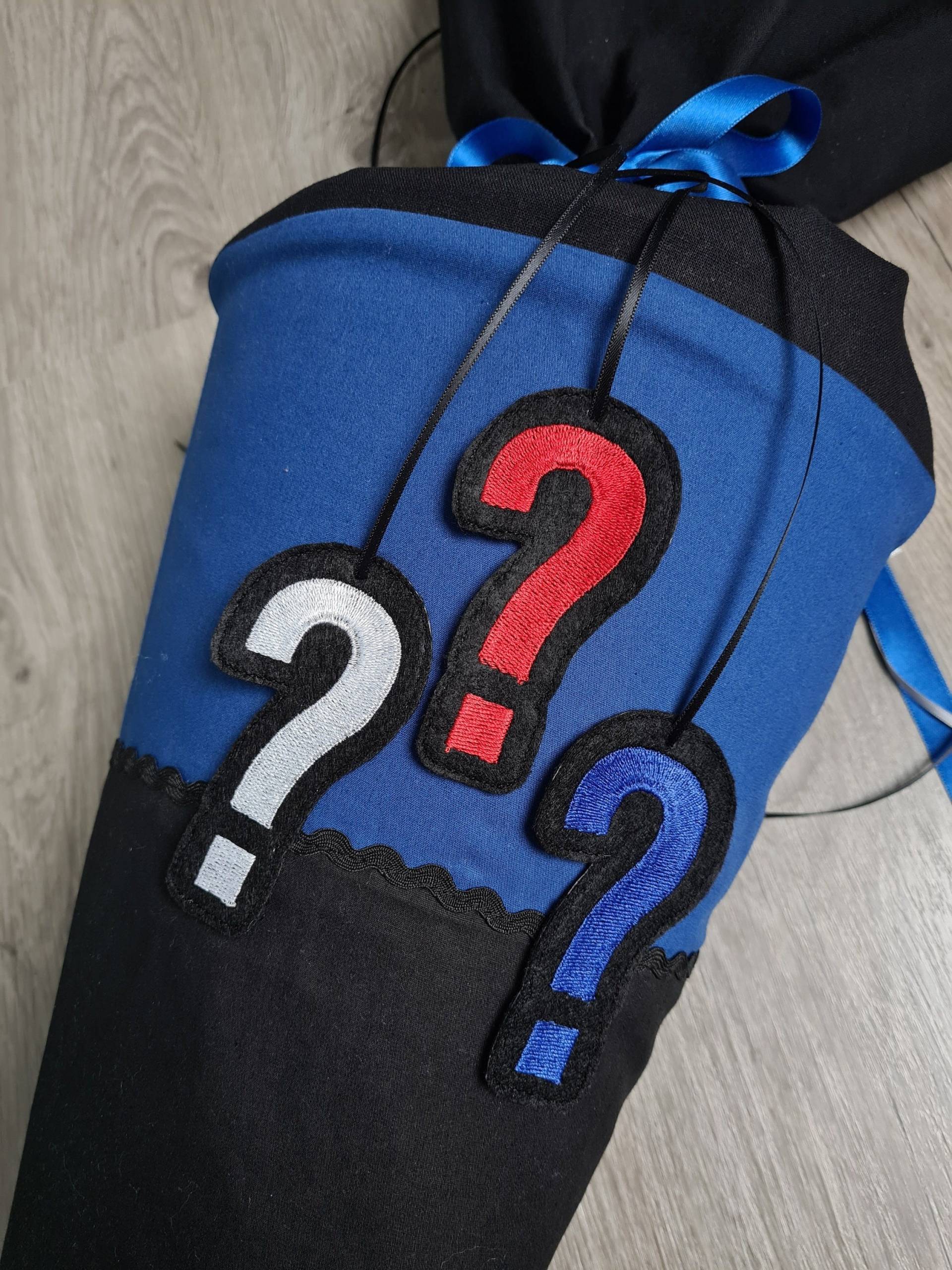 Fragezeichen Anhänger, Wunschfarbe, Gestickt, Einschulung von NaehundStickliebe