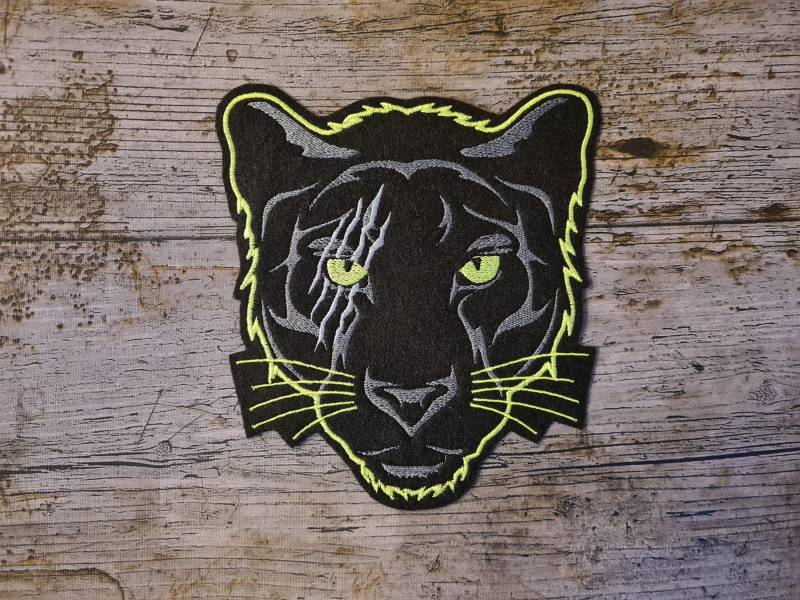Pantherkopf, Hellgrün, Aufnäher, Applikation Pantherkopf, Hellgrün, Aufnäher, Applikation von NaehundStickliebe