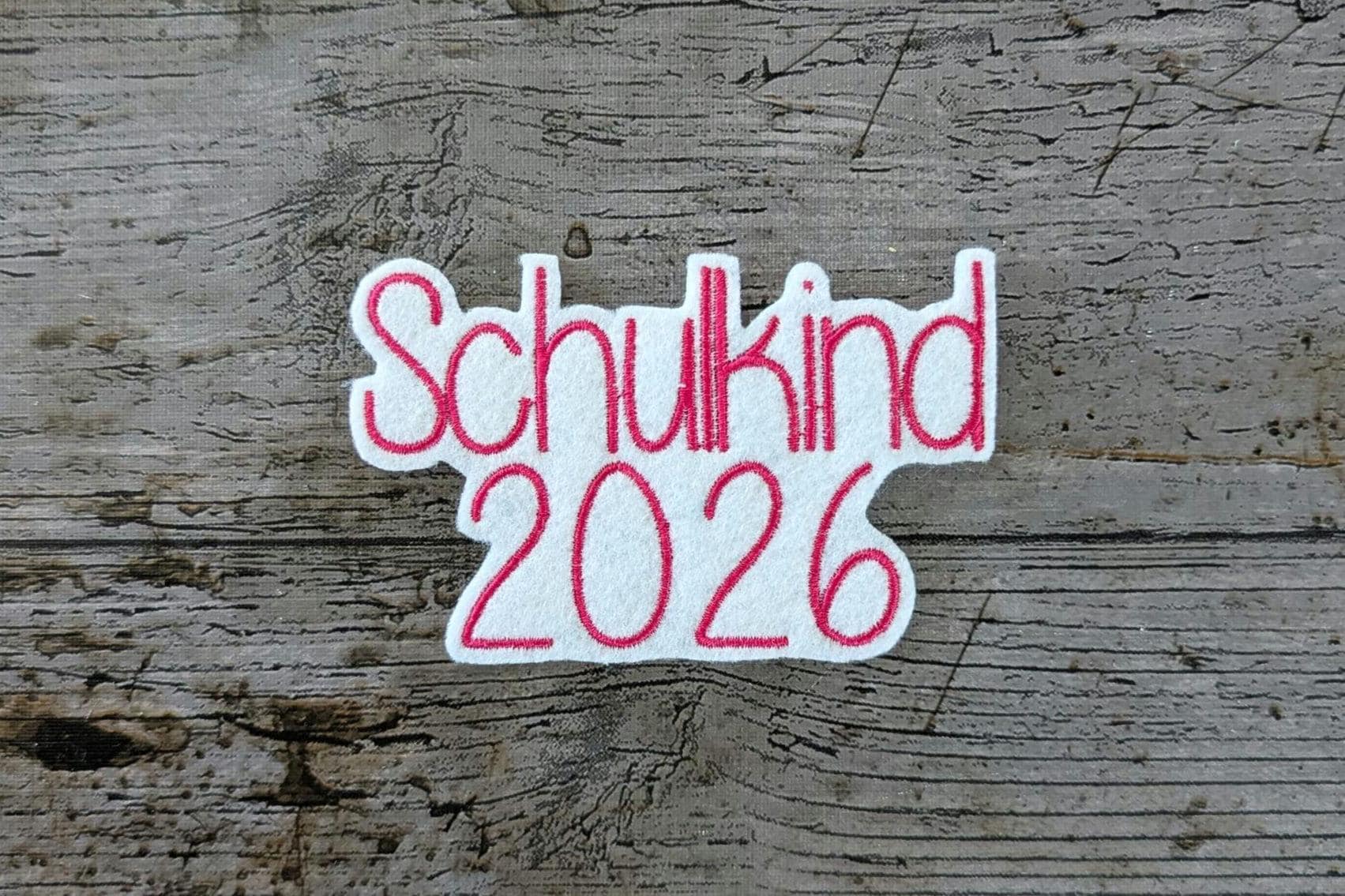 Schrift Nr. 20, Schulkind 2026, Aufnäher, Patch, Bügelbild, Gestickt, Iron-On, Embroidery von NaehundStickliebe