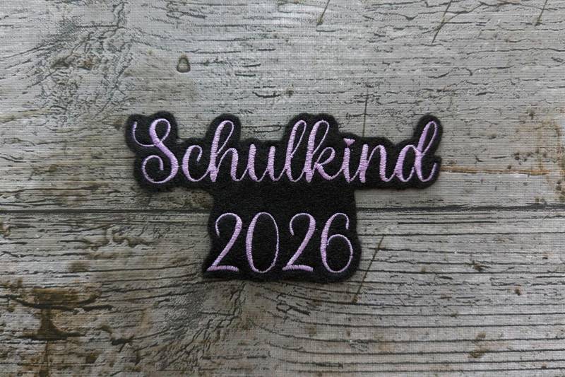Schrift Nr. 4 Schulkind 2026, Aufnäher, Patch, Bügelbild, Gestickt, Iron-On, Embroidery Schrift Nr. 4 Schulkind 2026, Aufnäher, Patch, Bügelbild, Gestickt, Iron-On, Embroidery von NaehundStickliebe