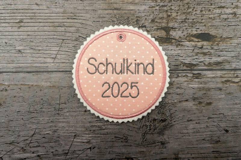 Schoolchild 2025 Pendant Embroidered, School Cone, Enrollment von NaehundStickliebeDE