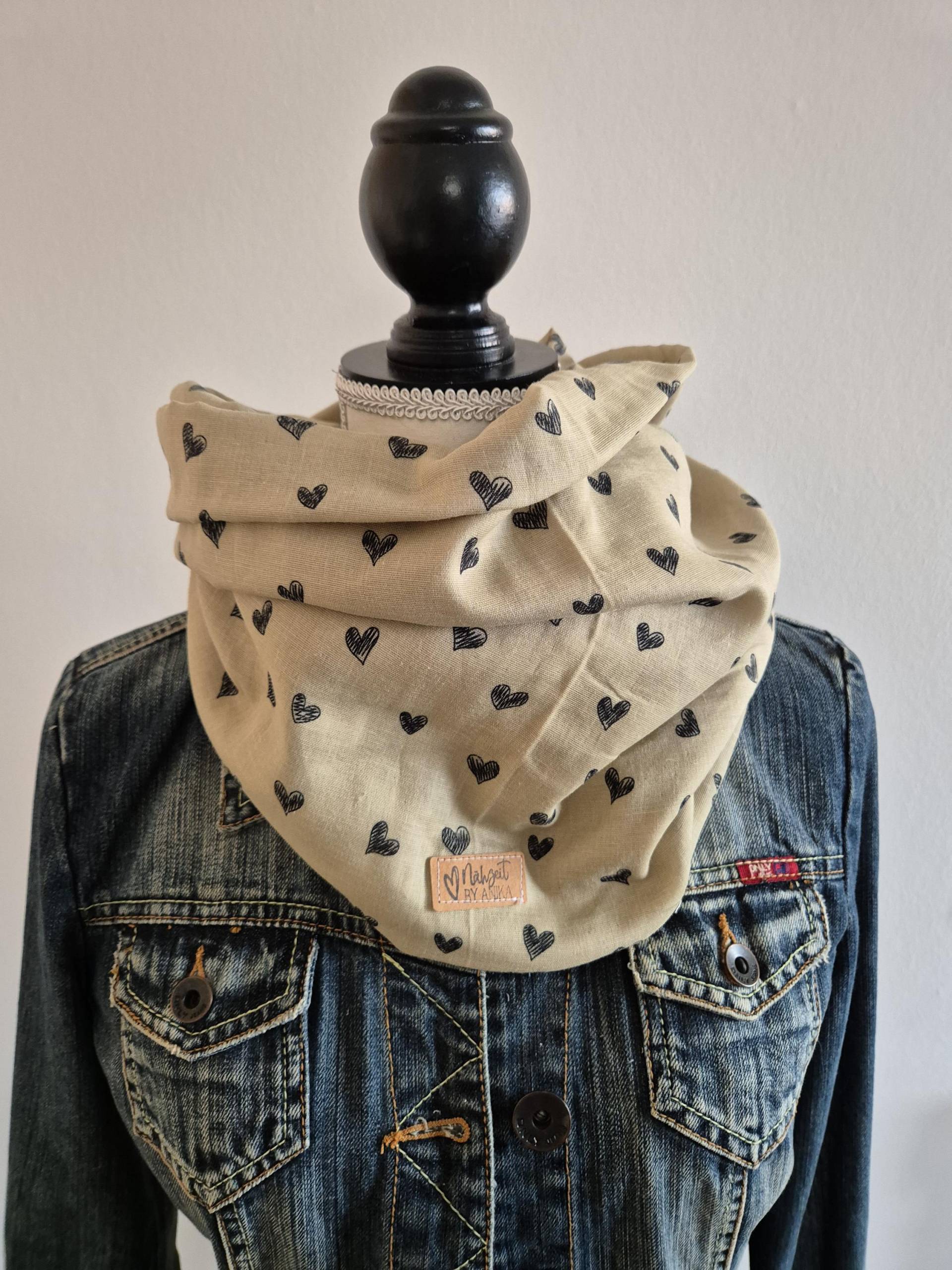 Loopschal Aus Musselin, Schal Für Damen Herbst Winter, Halstuch Musselintuch, Geschenk Geburtstag, Weihnachten, Nikolaus von NaehzeitByAnika